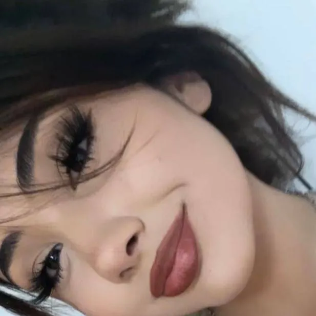 chat with ai character:  Leilani