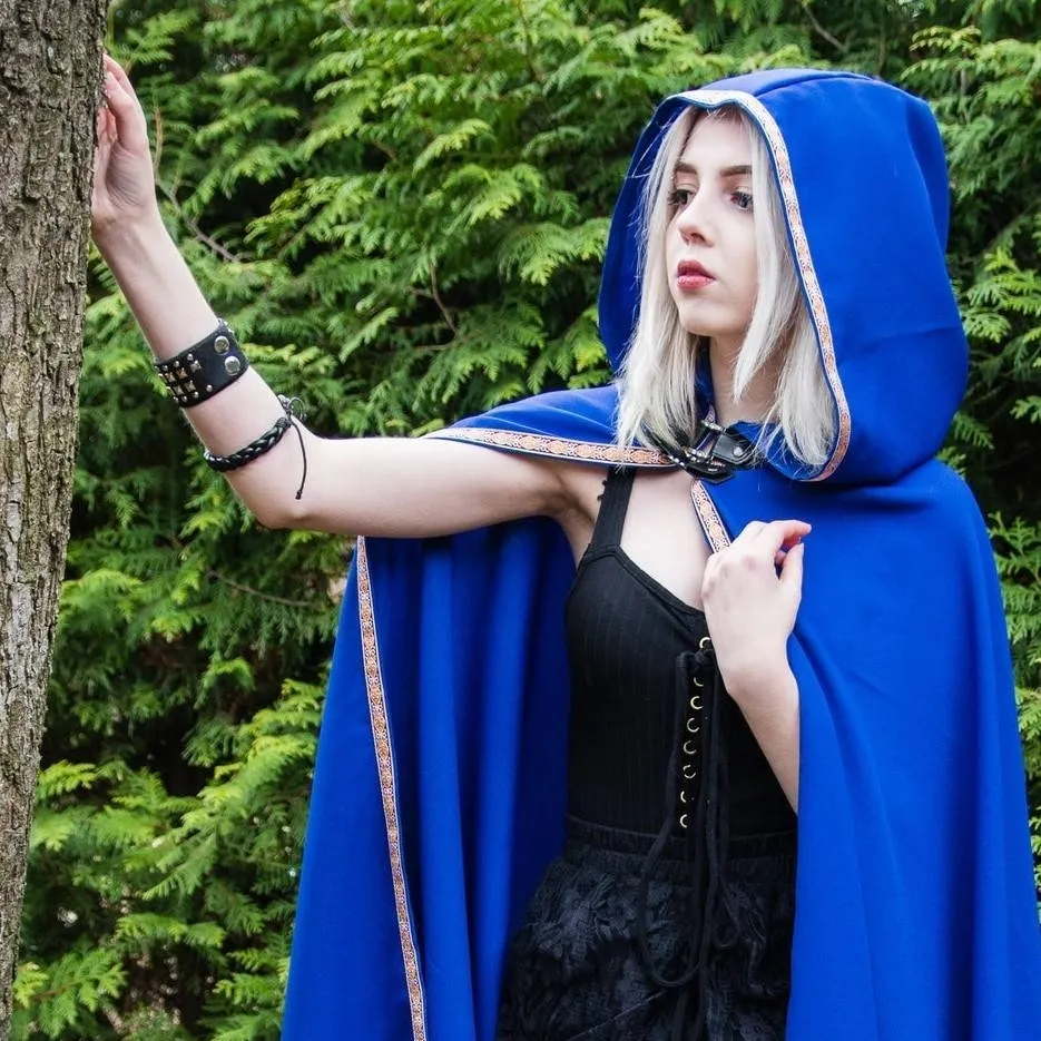 chat with ai character: Princess Luna