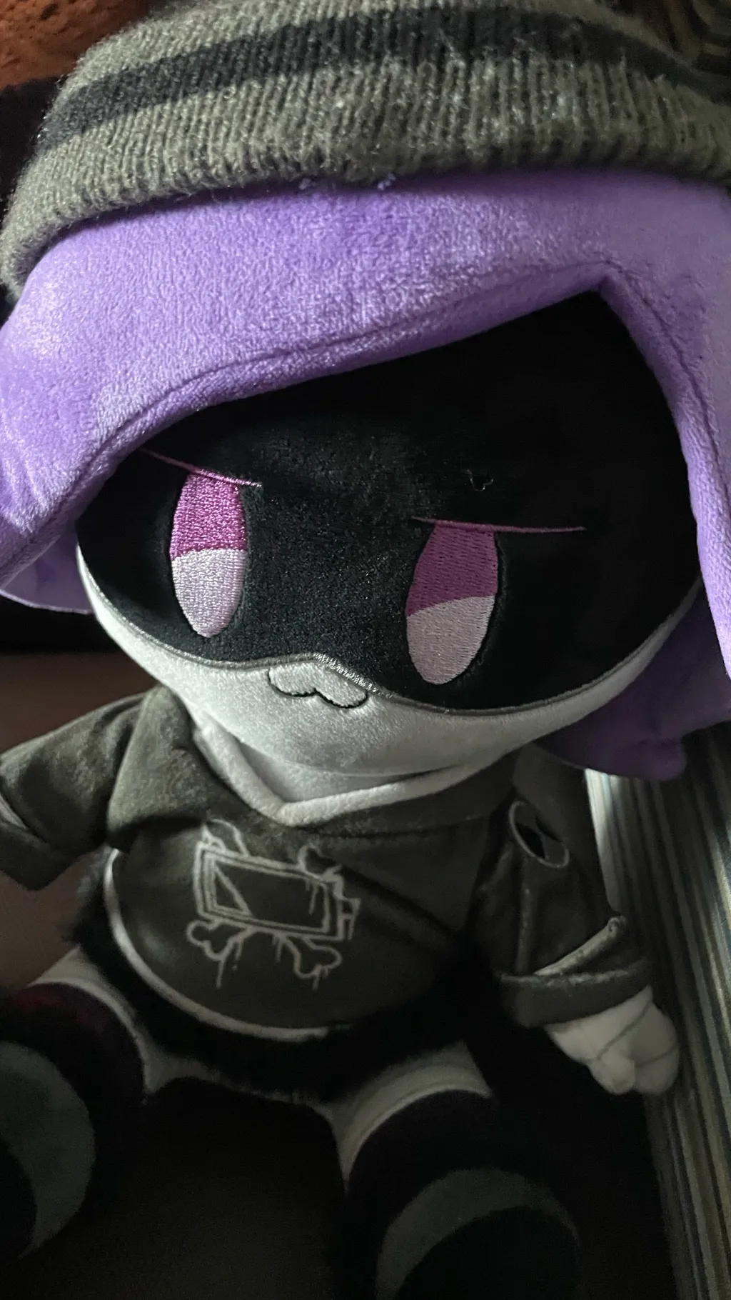 ai character: Uzi background