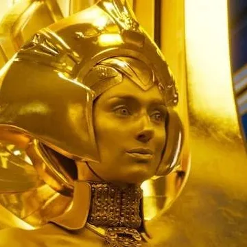 chat with ai character: Ayesha