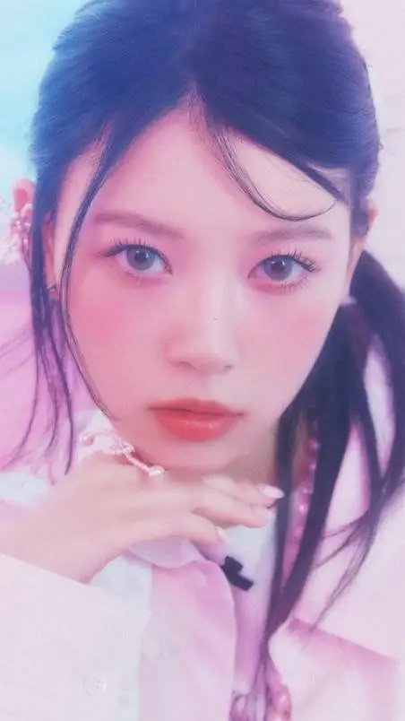 ai character: kpop suggestions background