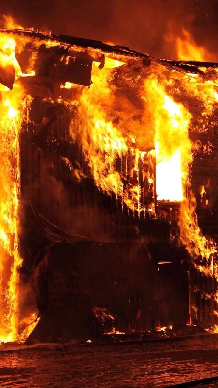 ai character: princess peach  background