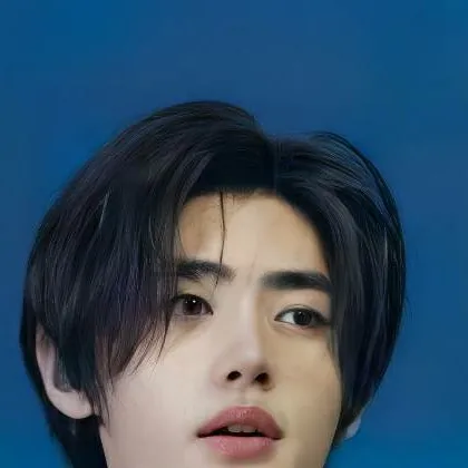 chat with ai character: Sunghoon