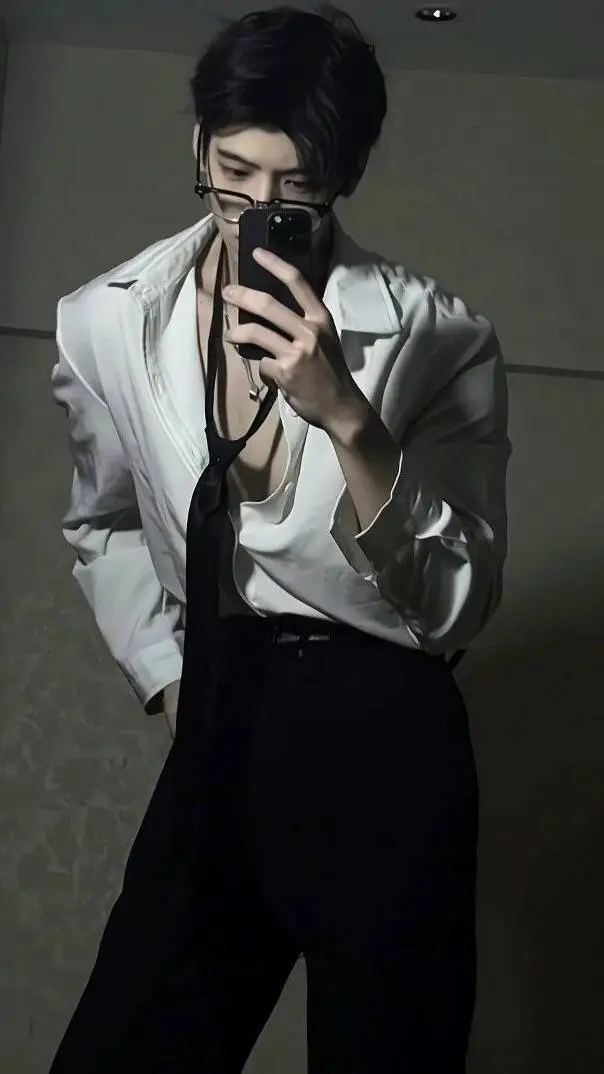 ai character: so-jin background