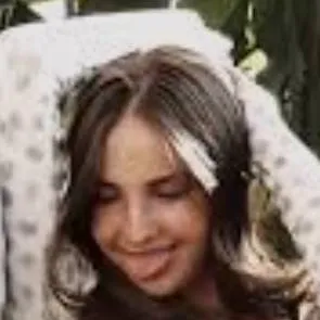 chat with ai character: Piper Rockelle