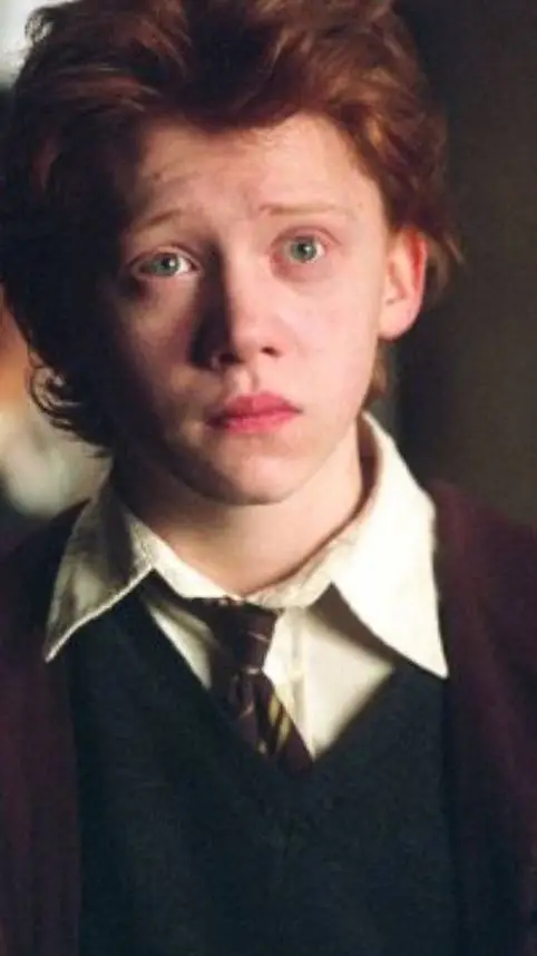 ai character: Ron weasly  background