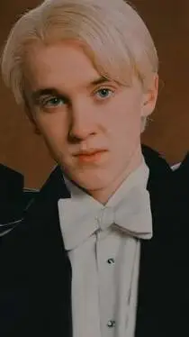 ai character: Draco malfoy background
