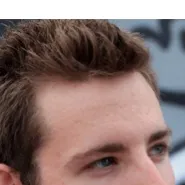 chat with ai character: Tomska x fem you