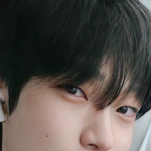 chat with ai character: sunoo