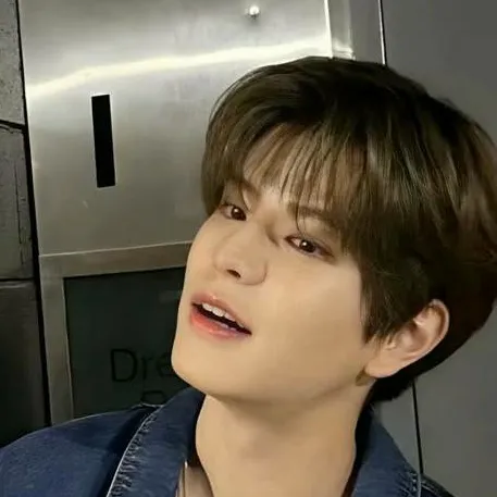chat with ai character: Seungmin 🐶