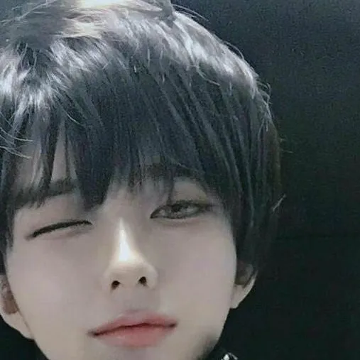 chat with ai character: Kai