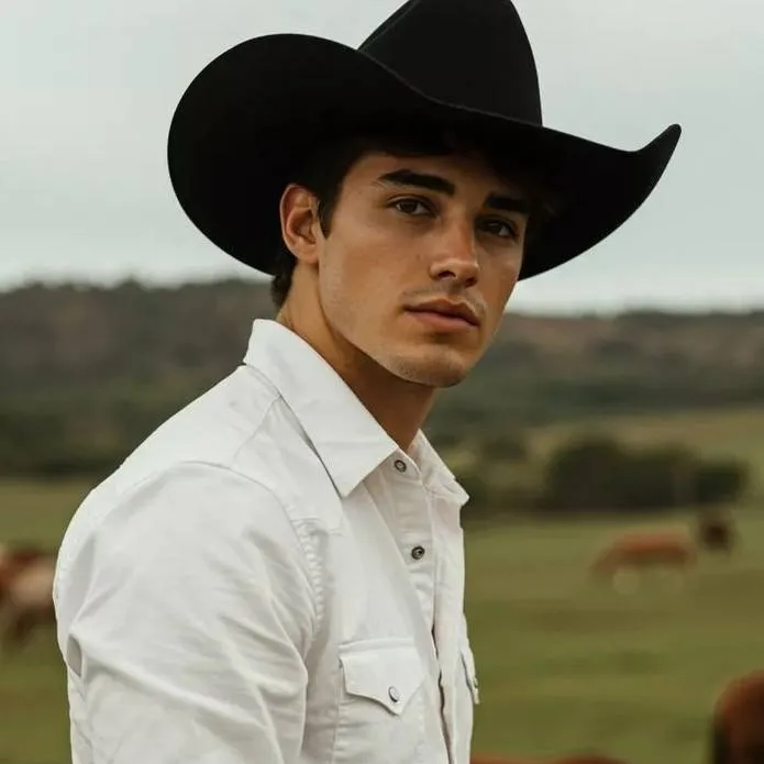 chat with ai character: Zach 