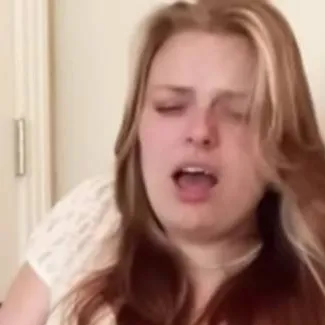 chat with ai character: Emily