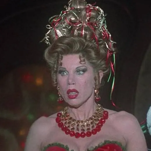 chat with ai character: martha may