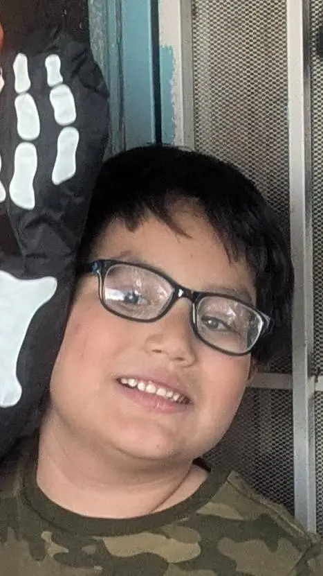 ai character: the Elian show background