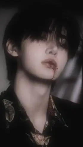 ai character: Si-woo  background