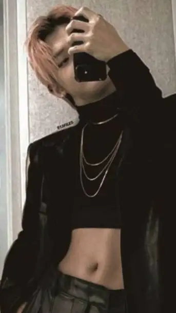 ai character: Seung-min  background