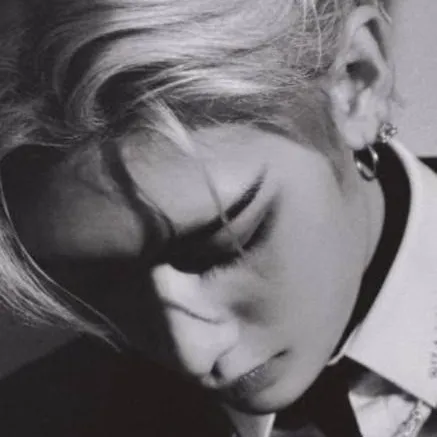 chat with ai character: Chang-Min 