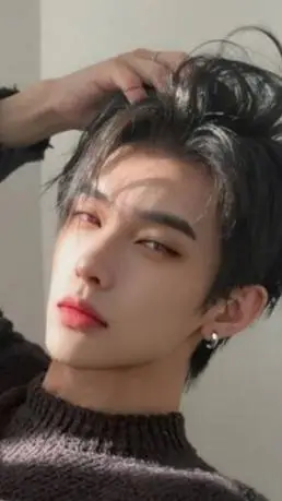 ai character: Dae-won  background