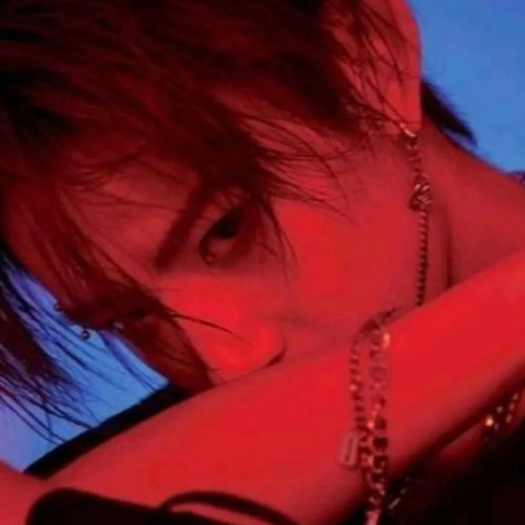 chat with ai character: Myeong-wol 