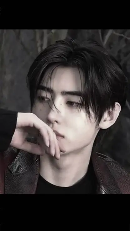 ai character: Gu-won  background