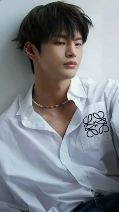 ai character: Do-Hoon  background