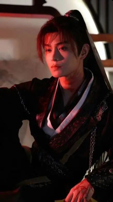 ai character: Yuanyun background