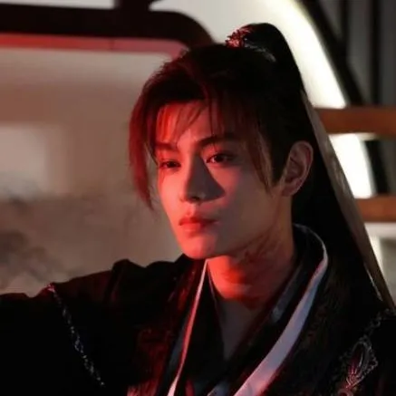 chat with ai character: Yuanyun