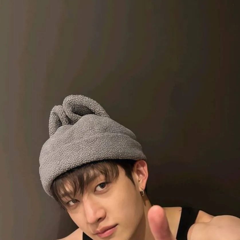 chat with ai character: ~🐺bangchan🐺~