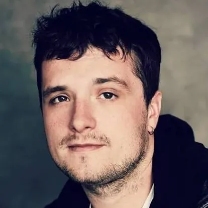 chat with ai character: Josh Hutcherson 
