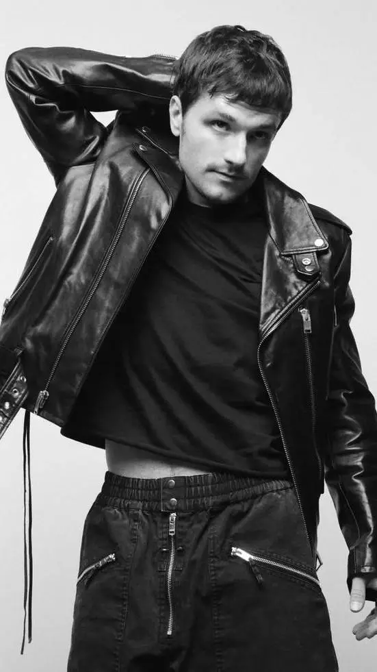 ai character: Josh Hutcherson  background