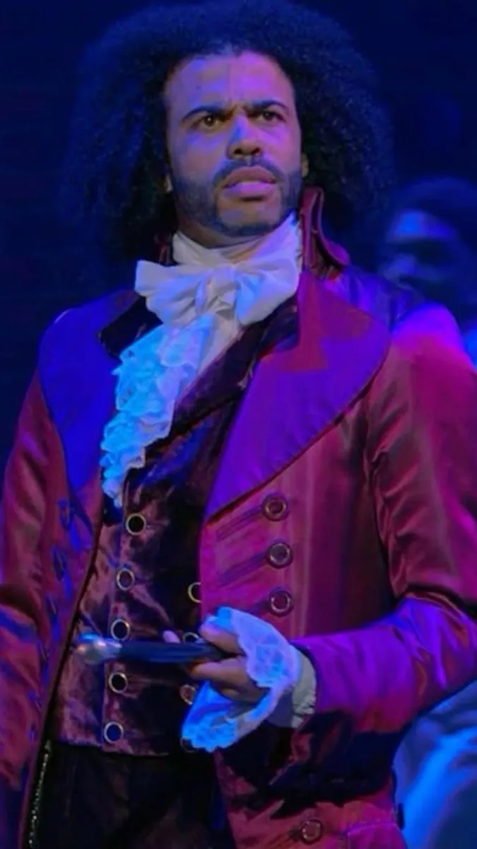 ai character: !-_Thomas J_-! background