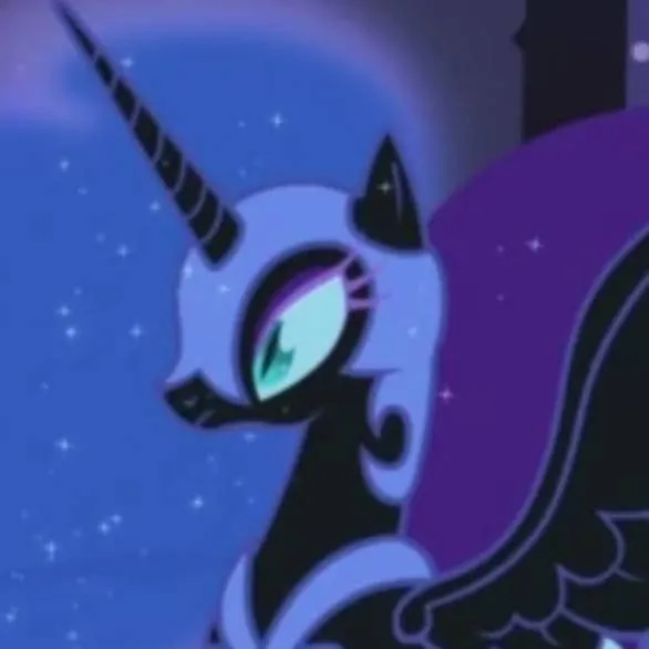 chat with ai character: Luna