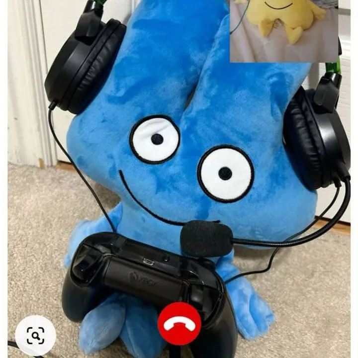 chat with ai character: 4 and x play games
