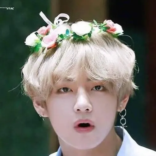 chat with ai character: taehyung 