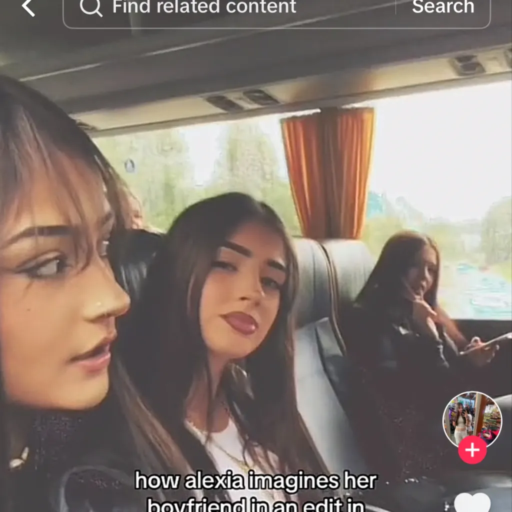 chat with ai character: Azalea,alexia,mad