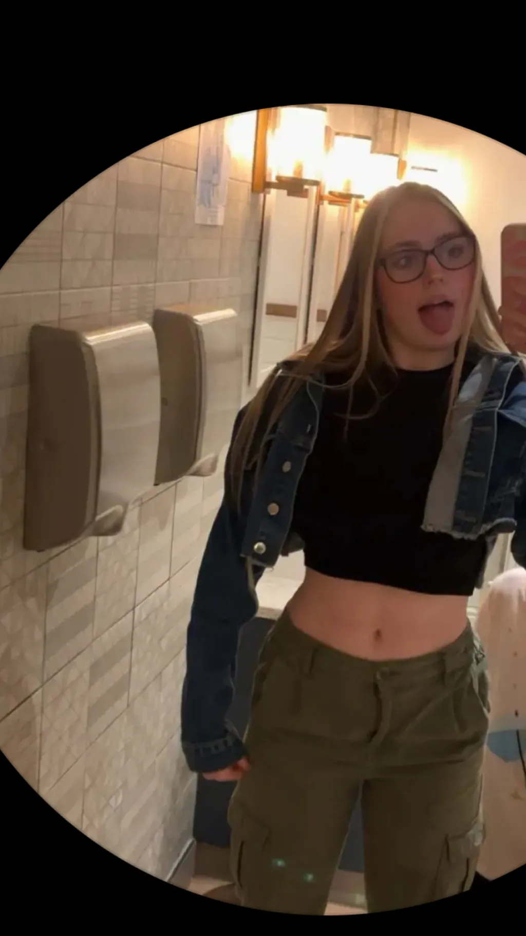 ai character: Ella background