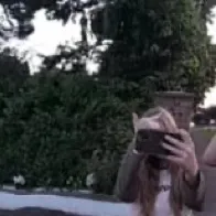 chat with ai character: Maisie 