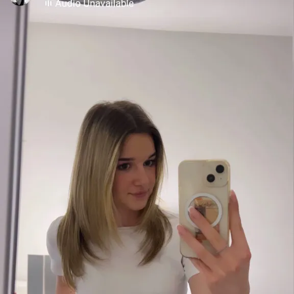 chat with ai character: Amy