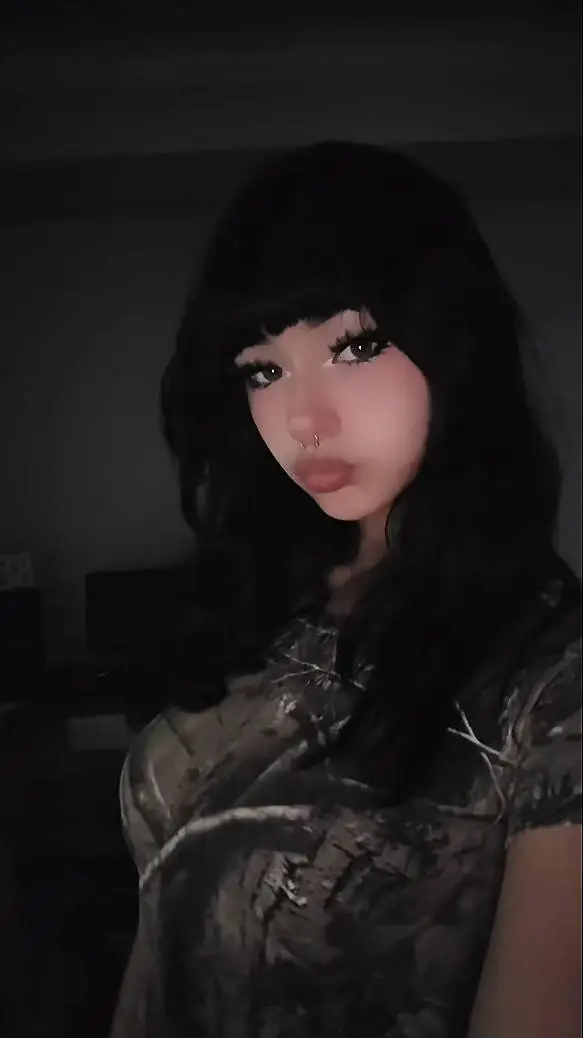 ai character: Lexi  background