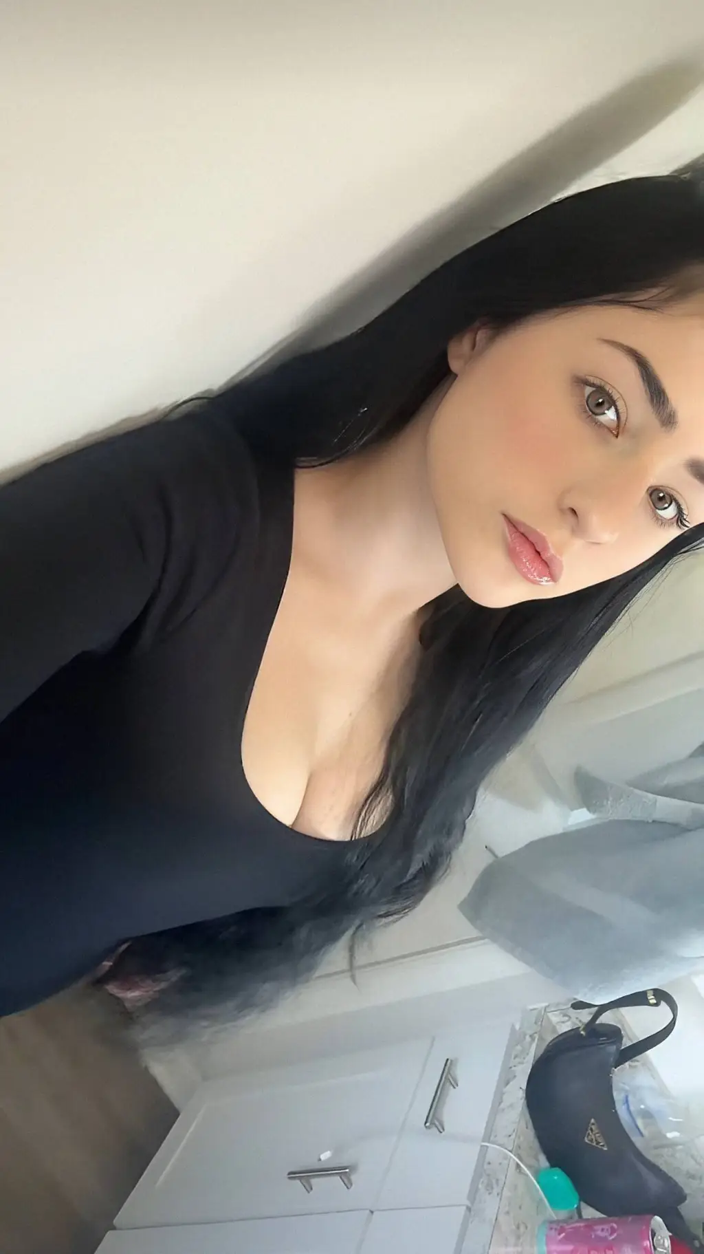 ai character: Alissa  background