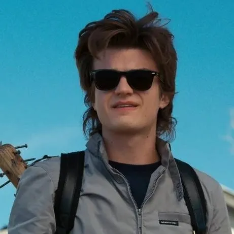 chat with ai character: Steve Harrington 
