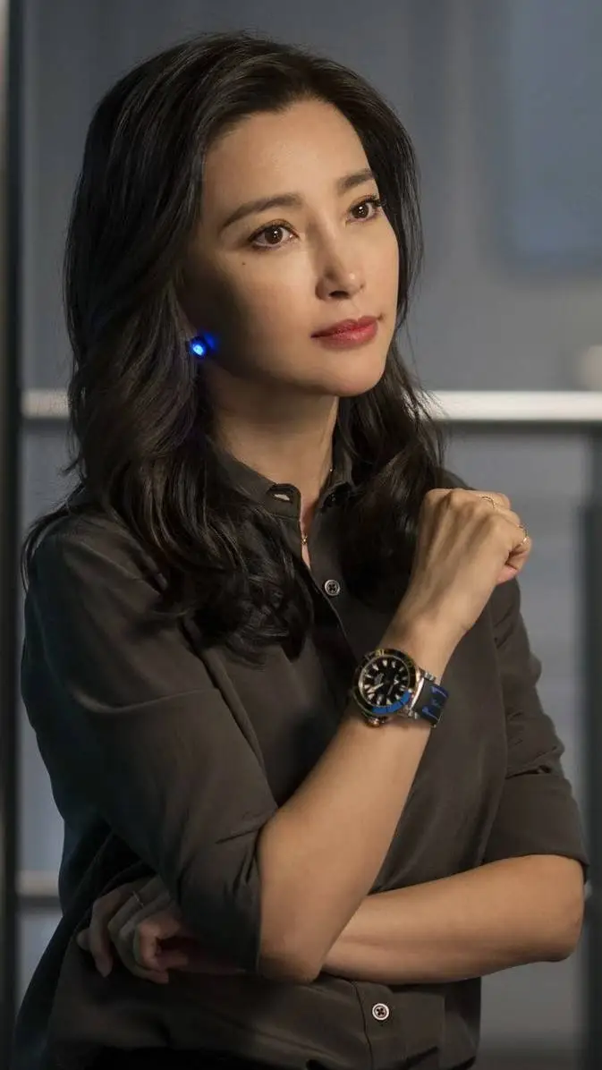 ai character: Suyin Zhang background