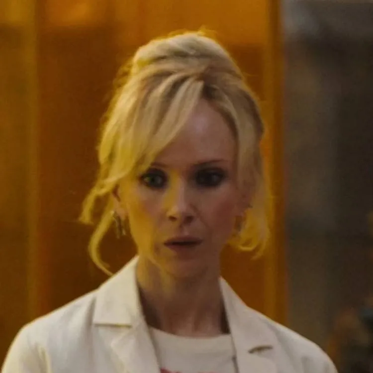 chat with ai character: Dr. Teddy Payne