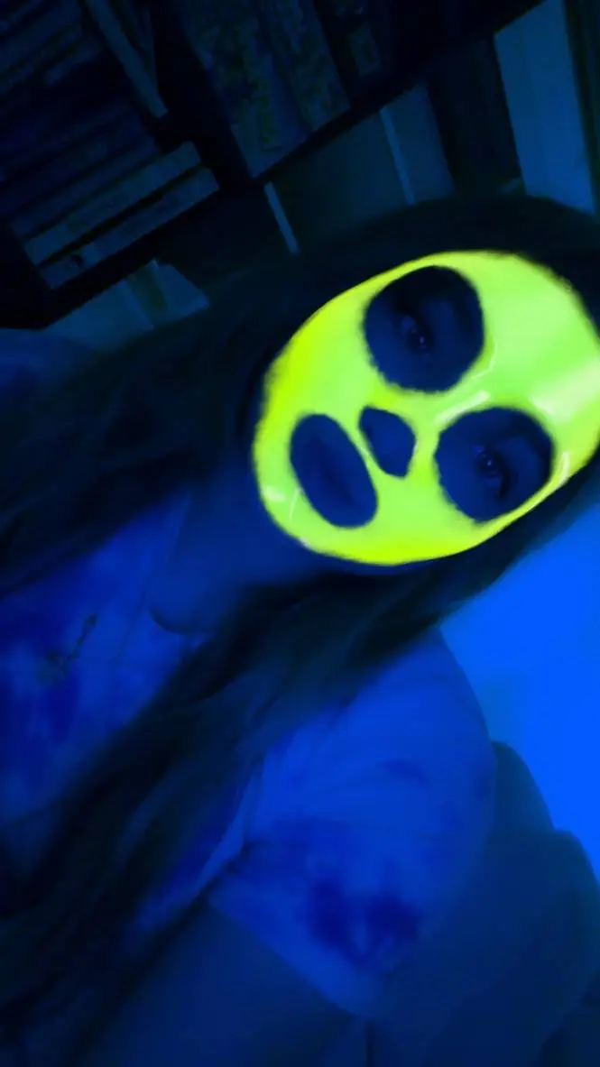 ai character: Straykkds Family  background