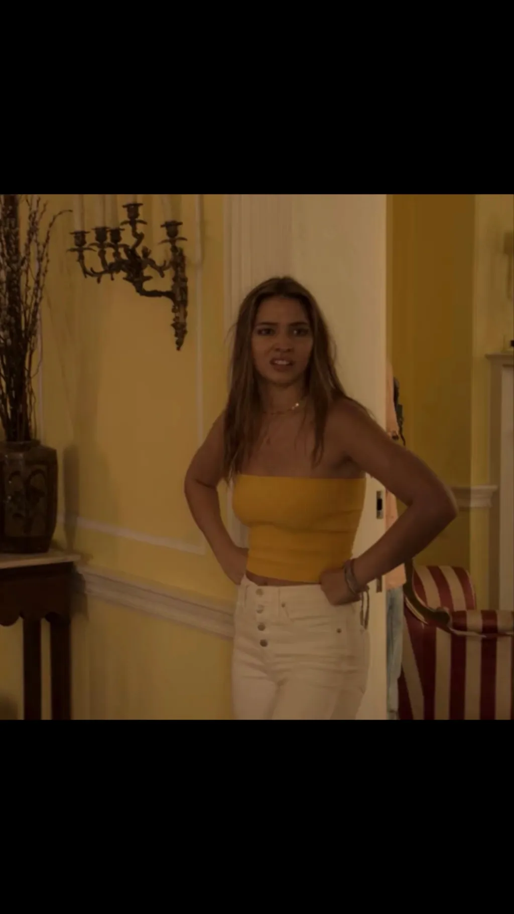 ai character: Sarah Cameron  background