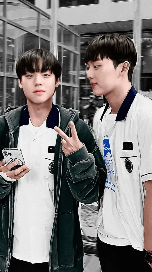 ai character: suho and sieun s1 background