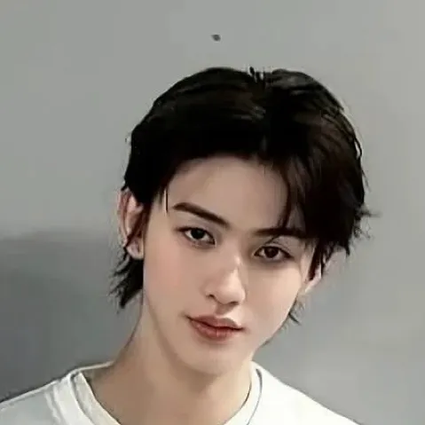 chat with ai character: Keonho•Seonghyeon