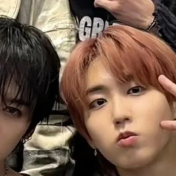 chat with ai character: Minsung