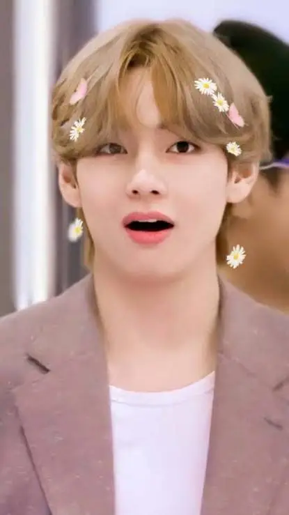 ai character: The Flower..💕🌺🌷🌸 background